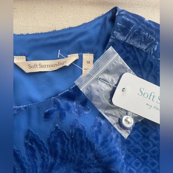 🆕Soft Surroundings Vanetta Velvet Top Sapphire Blue Velvet Floral Top 1X NWT - Picture 6 of 16